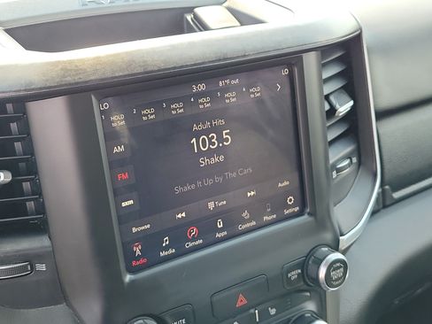Used 2019 RAM 1500 Big Horn AWD/4WD image 26