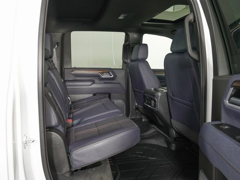 Used 2026 Chevrolet Silverado 3500 High Country w/ High Country Premium Package image 10