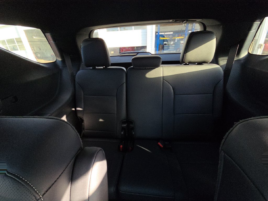 Used 2026 Chevrolet Traverse LT FWD image 14