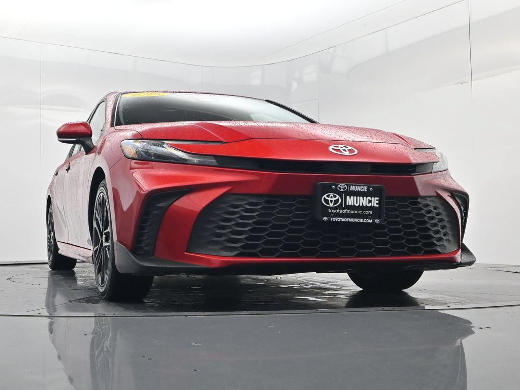 Used 2025 Toyota Camry SE FWD image 47