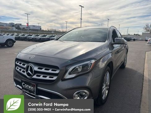 Used 2018 Mercedes-Benz GLA 250 4MATIC image 3