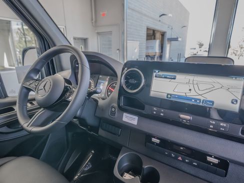 New 2026 Mercedes-Benz Sprinter 2500 image 19
