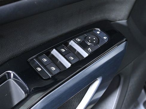 Certified 2024 Nissan Pathfinder SL image 21