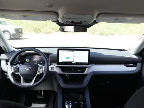 New 2026 Ford Explorer Active AWD/4WD image 13
