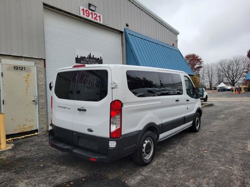 Used 2016 Ford Transit 150 XL image 39