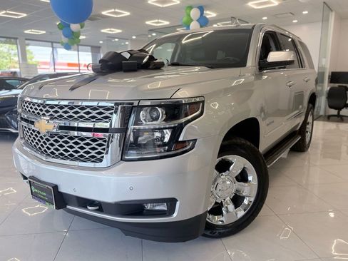 Used 2019 Chevrolet Tahoe LT w/ LT Signature Package AWD/4WD image 1
