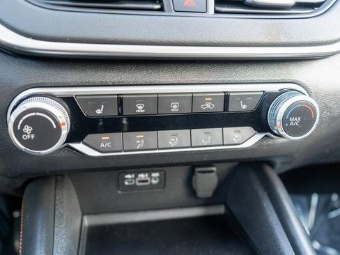 Used 2021 Nissan Altima 2.5 SR w/ SR Premium Package AWD/4WD image 26