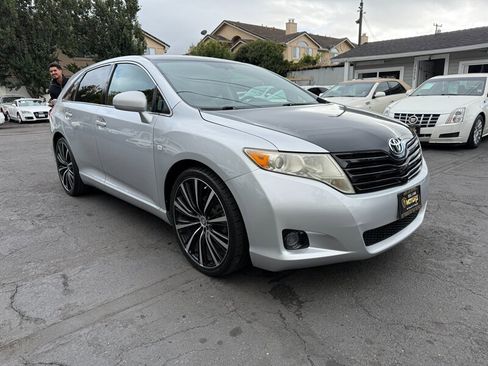 Used 2009 Toyota Venza image 3