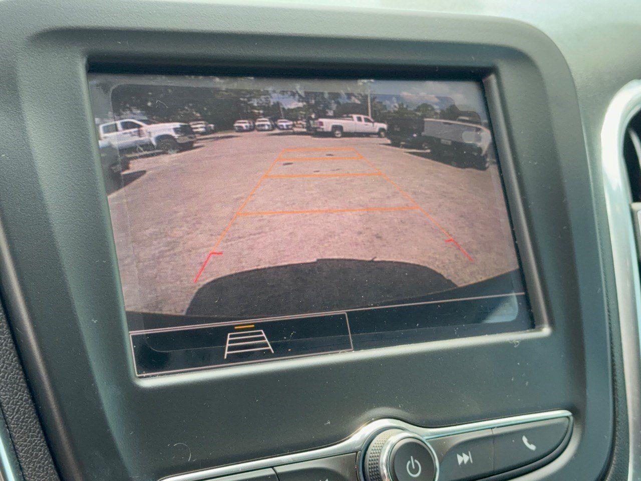 Used 2024 Chevrolet Equinox LS w/ LS Convenience Package FWD image 24