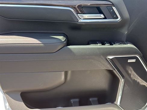 Used 2026 Chevrolet Silverado 1500 LT Trail Boss w/ Safety Package image 9