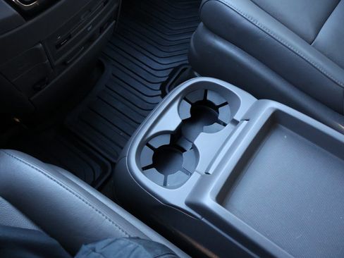 Used 2016 Honda Odyssey Touring Elite image 29