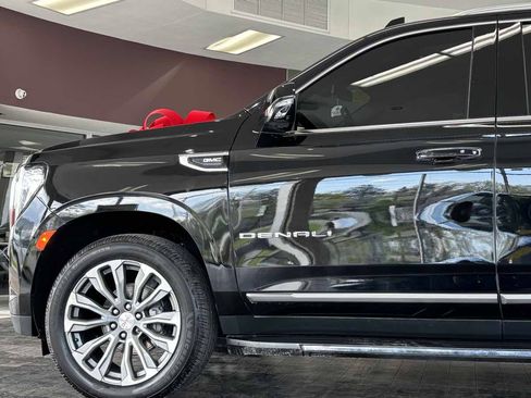 Used 2023 GMC Yukon XL Denali AWD/4WD image 17