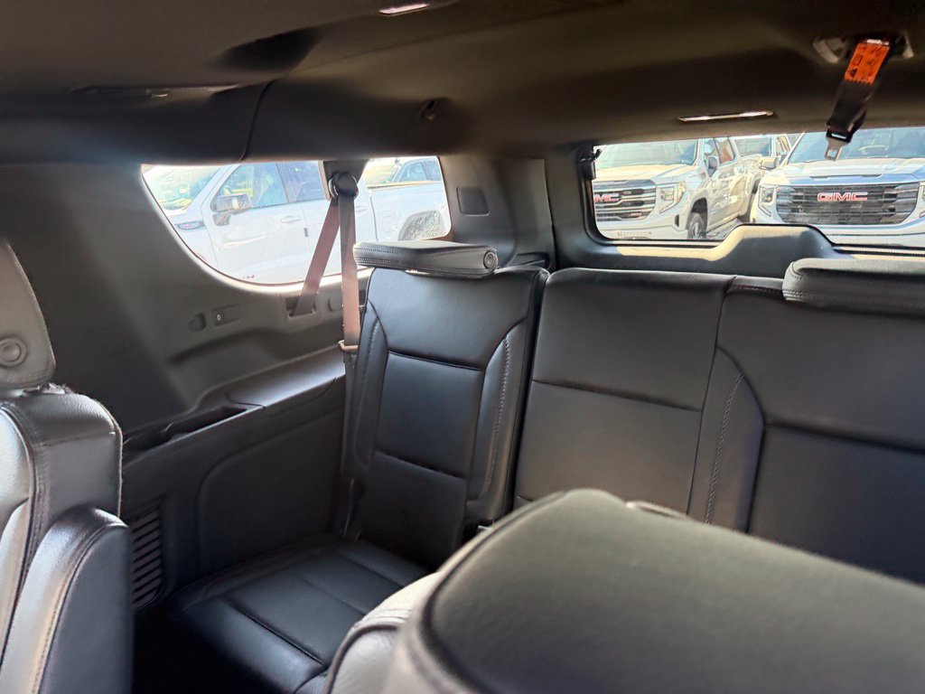 Used 2023 GMC Yukon XL Denali w/ Denali Reserve Package AWD/4WD image 22