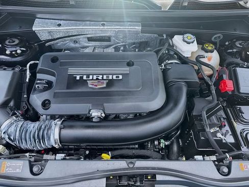 Used 2023 Cadillac XT4 Premium Luxury w/ Driver Assist Package FWD image 33