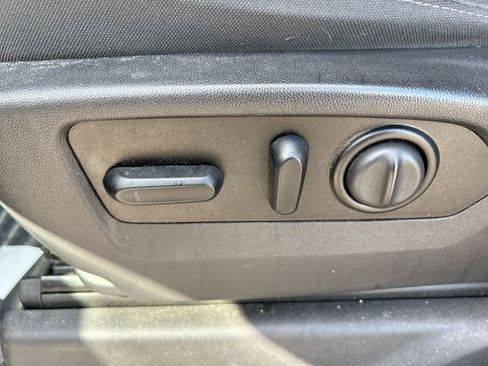 Used 2021 Chevrolet Silverado 1500 RST w/ Z71 Off-Road Package image 18