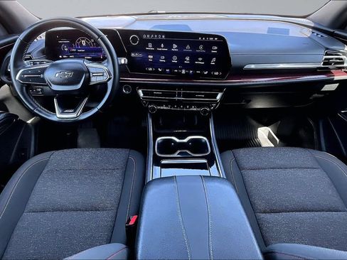 Used 2024 Chevrolet Traverse Z71 w/ LPO, Floor Liner Package AWD/4WD image 9