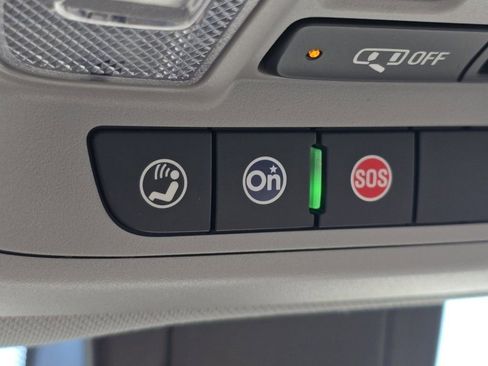 Used 2022 GMC Terrain SLT w/ Tech Package image 26