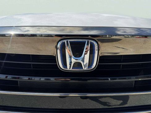 Used 2022 Honda Accord Sport image 13