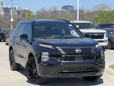 New 2026 Nissan Rogue Platinum AWD/4WD image 2