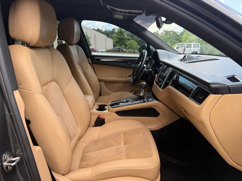 Used 2018 Porsche Macan S AWD/4WD image 34