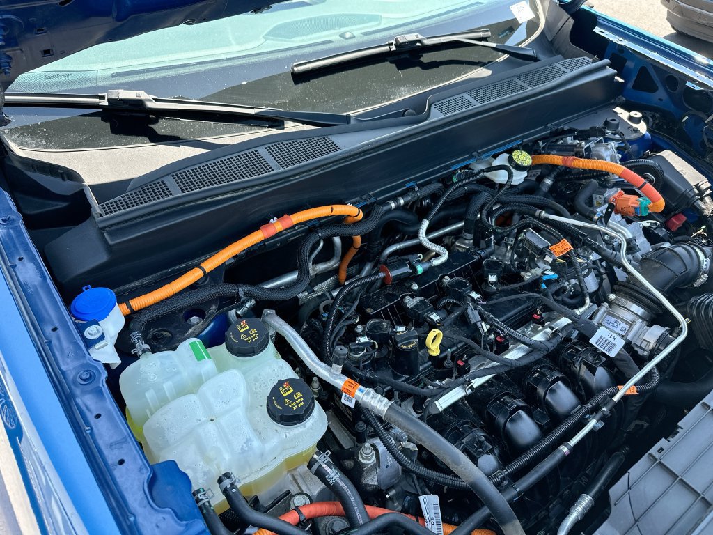 Used 2024 Ford Maverick Lariat FWD image 26