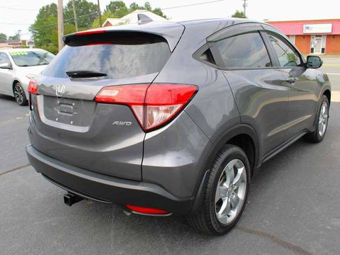 Used 2017 Honda HR-V LX image 6