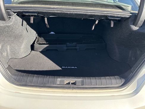 Used 2023 Nissan Maxima SR w/ Sport Mat Group image 8