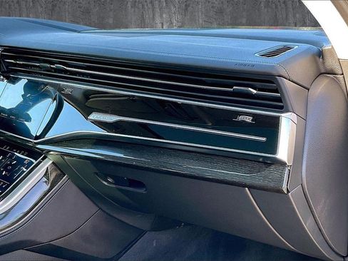 Used 2023 Audi Q7 3.0T Prestige image 26