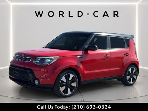Used 2016 Kia Soul + w/ Designer's Package FWD image 7