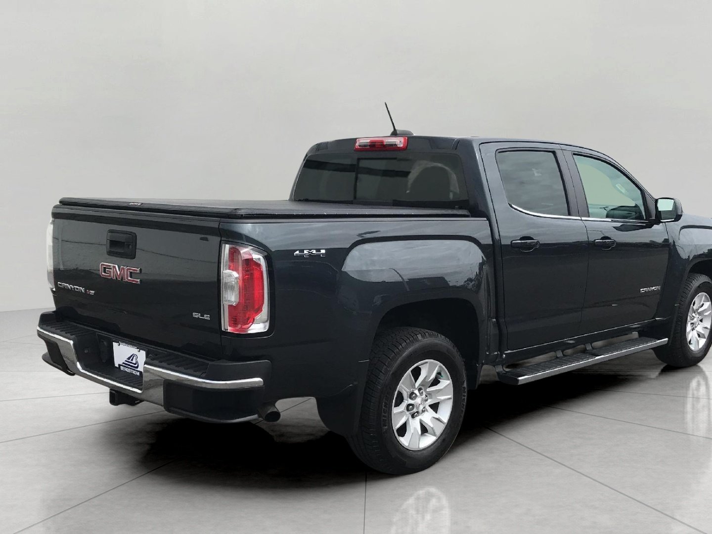 Used 2018 GMC Canyon SLE w/ SLE Convenience Package AWD/4WD image 18