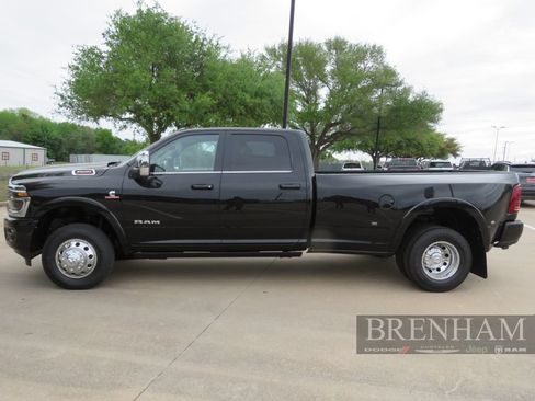 Used 2026 RAM 3500 Longhorn AWD/4WD image 7