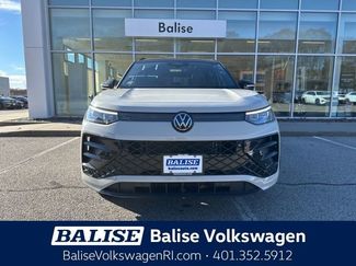 New 2026 Volkswagen Tiguan SE R-Line video 2