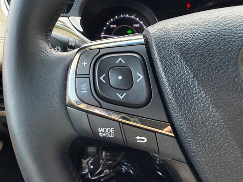 Used 2014 Toyota Avalon Limited w/ Technology Package FWD image 36