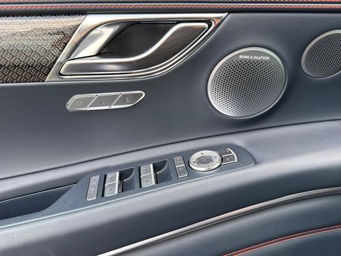 New 2026 Genesis GV80 3.5T e-SC image 10