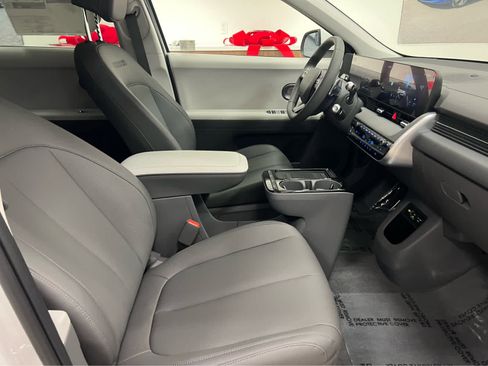 New 2026 Hyundai Ioniq 5 SEL image 12