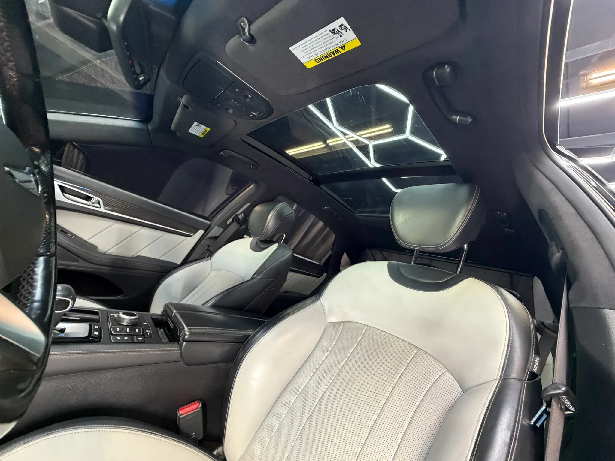Used 2019 Genesis G80 3.3T Sport RWD image 15