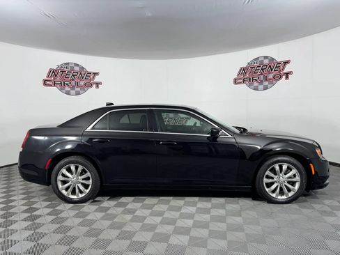 Used 2016 Chrysler 300 Limited AWD/4WD image 8
