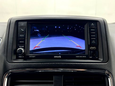 Used 2019 Dodge Grand Caravan GT FWD image 12
