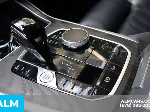 Used 2022 BMW X7 xDrive40i w/ Parking Assistance Package AWD/4WD image 36
