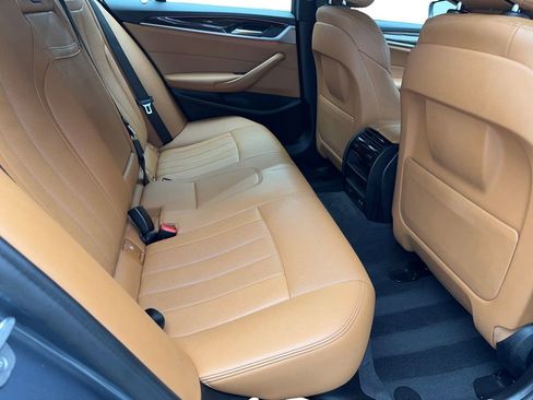 Used 2022 BMW 530i xDrive w/ Convenience Package AWD/4WD image 39