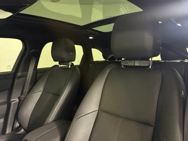 New 2026 Land Rover Range Rover Velar S AWD/4WD image 6