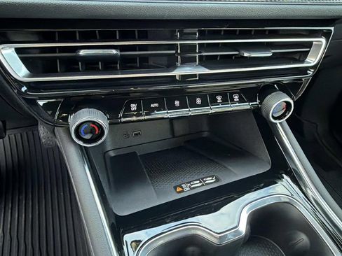 New 2026 Chevrolet Traverse High Country w/ LPO, Floor Liner Package image 19