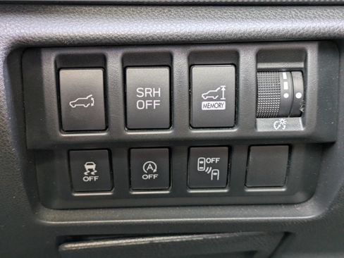 Used 2021 Subaru Forester Limited w/ Popular Package #3 image 22