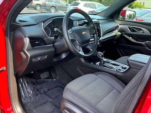 Used 2023 Chevrolet Traverse LT FWD image 13