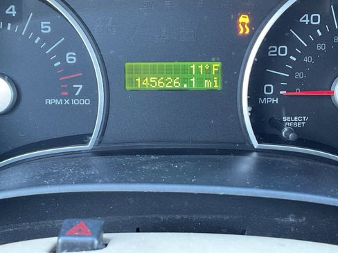 Used 2009 Ford Explorer XLT image 16