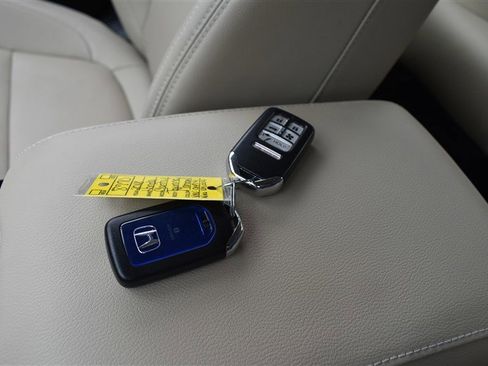 Used 2018 Honda Clarity Touring image 20