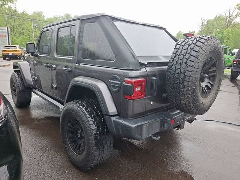 Used 2019 Jeep Wrangler Unlimited Sahara w/ Safety Group AWD/4WD image 7