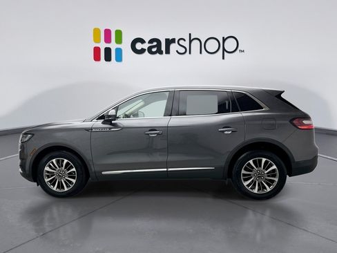 Used 2022 Lincoln Nautilus Reserve AWD/4WD image 2