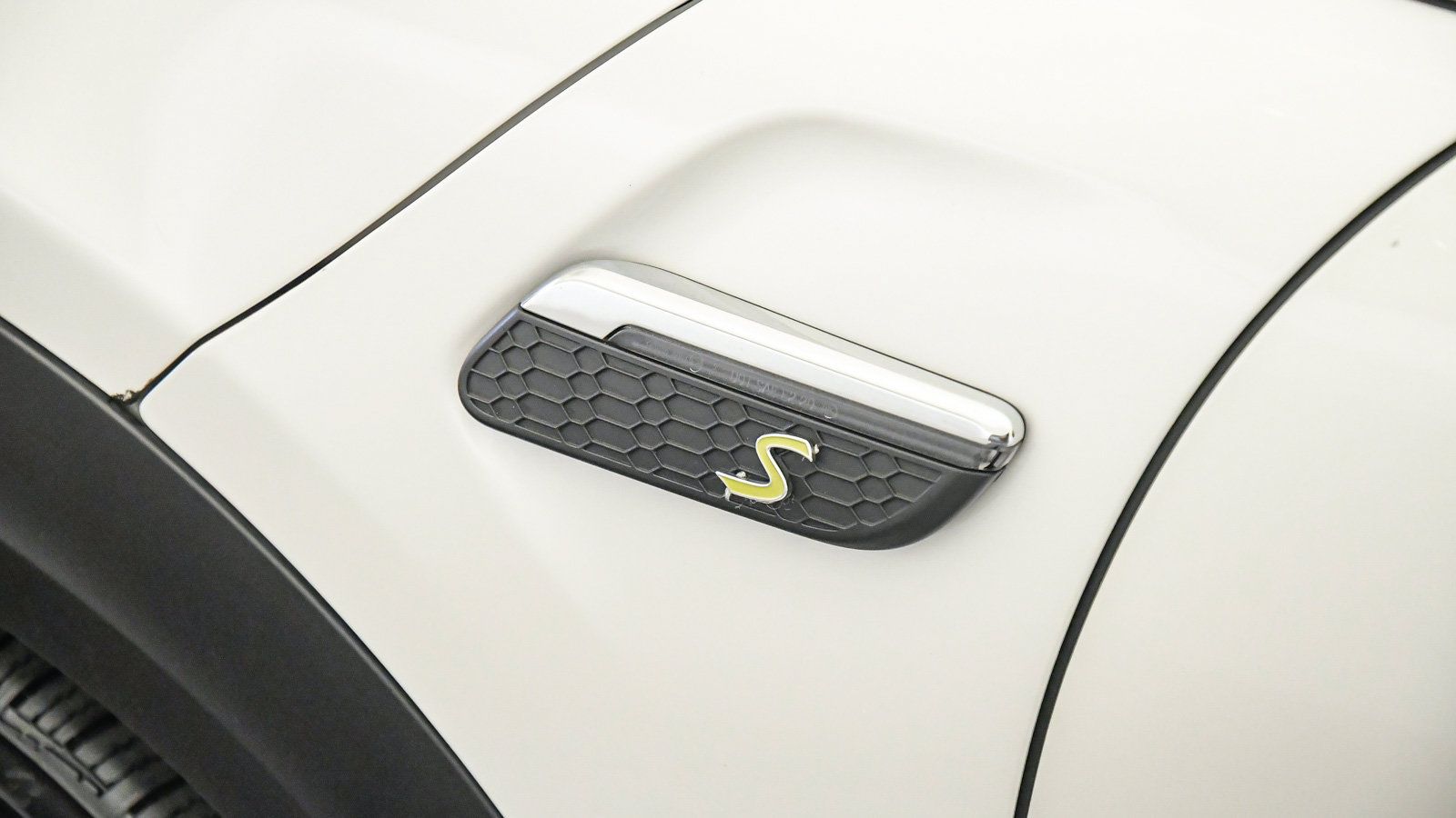 Used 2024 MINI Cooper SE FWD image 12