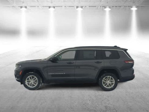 New 2025 Jeep Grand Cherokee L Laredo image 5